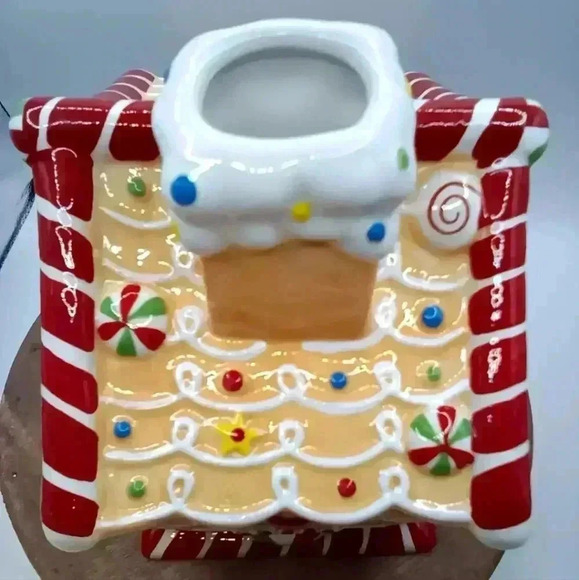 Lori Grenier Glazed Ceramic Gingerbread House Tealight Wax Burner/Tart Warmer. - Picture 10 of 12